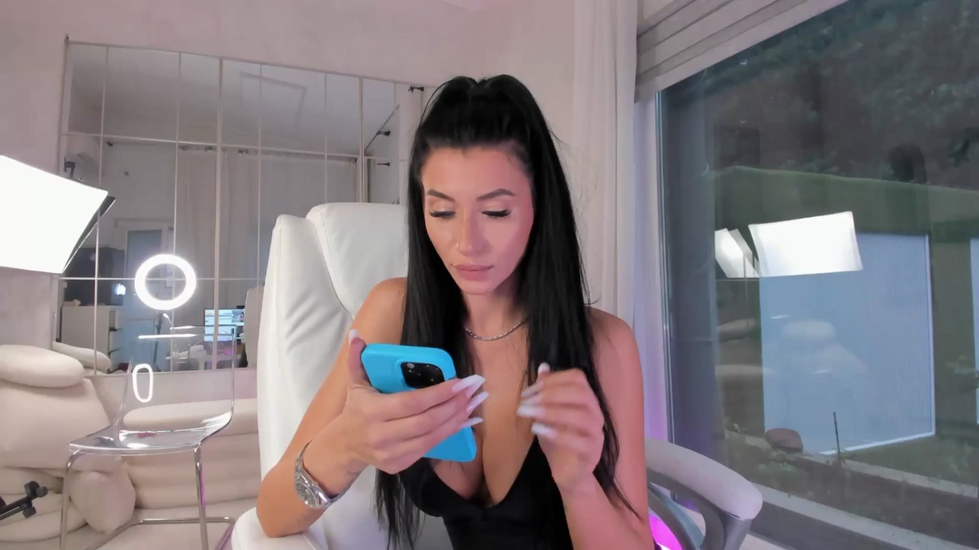 Gallery image thumbnail from Miss_diamond_'s myfreecams stream on, 11/08/2025, 13:54 image 18 of 20