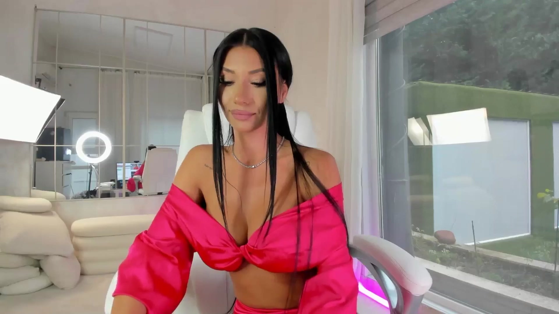 Gallery image thumbnail from Miss_diamond_'s myfreecams stream on, 11/19/2025, 11:49 image 8 of 20
