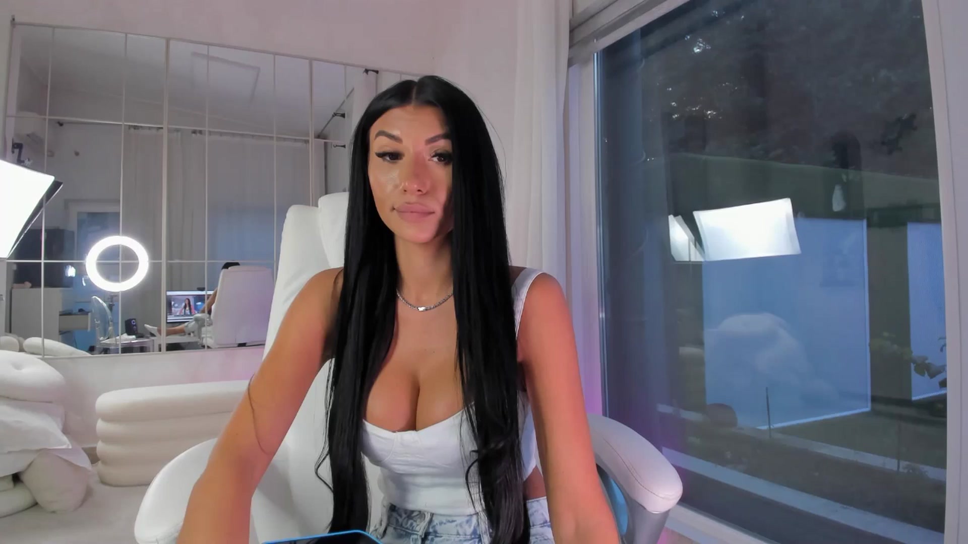 Gallery image thumbnail from Miss_diamond_'s myfreecams stream on, 11/25/2025, 14:10 image 20 of 20