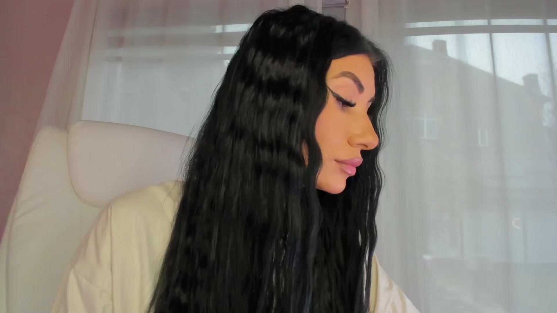 Gallery image thumbnail from Miss_diamond_'s myfreecams stream on, 02/13/2026, 09:03 image 6 of 20