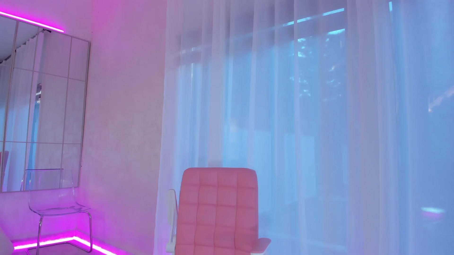 Gallery image thumbnail from Miss_diamond_'s myfreecams stream on, 03/10/2026, 14:53 image 18 of 20