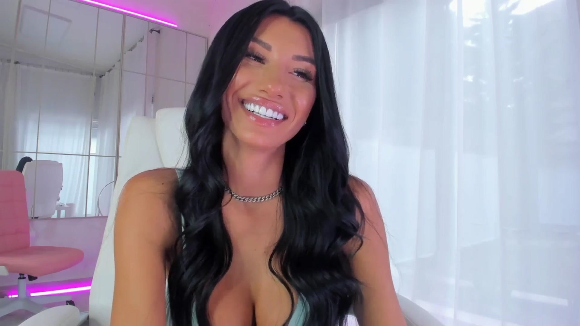 Gallery image thumbnail from Miss_diamond_'s myfreecams stream on, 03/19/2026, 13:40 image 12 of 20