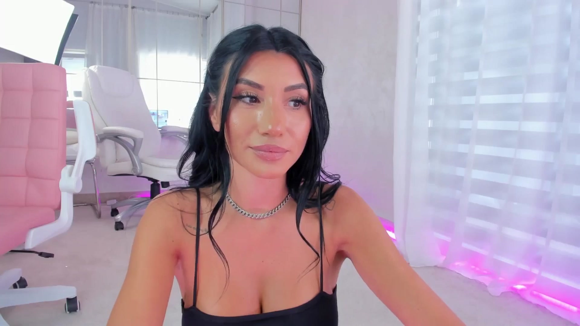 Gallery image thumbnail from Miss_diamond_'s myfreecams stream on, 03/20/2026, 13:02 image 19 of 20