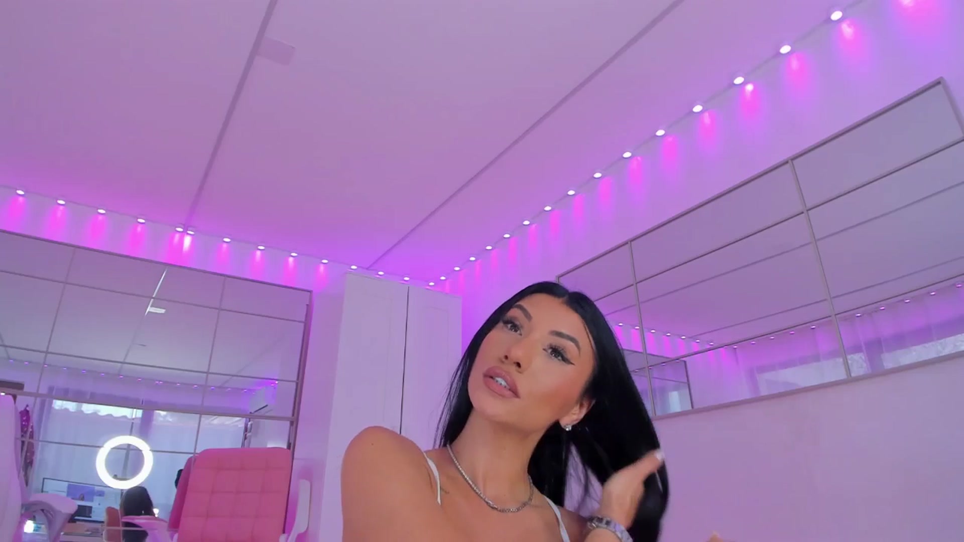 Gallery image thumbnail from Miss_diamond_'s myfreecams stream on, 04/04/2026, 12:26 image 10 of 20