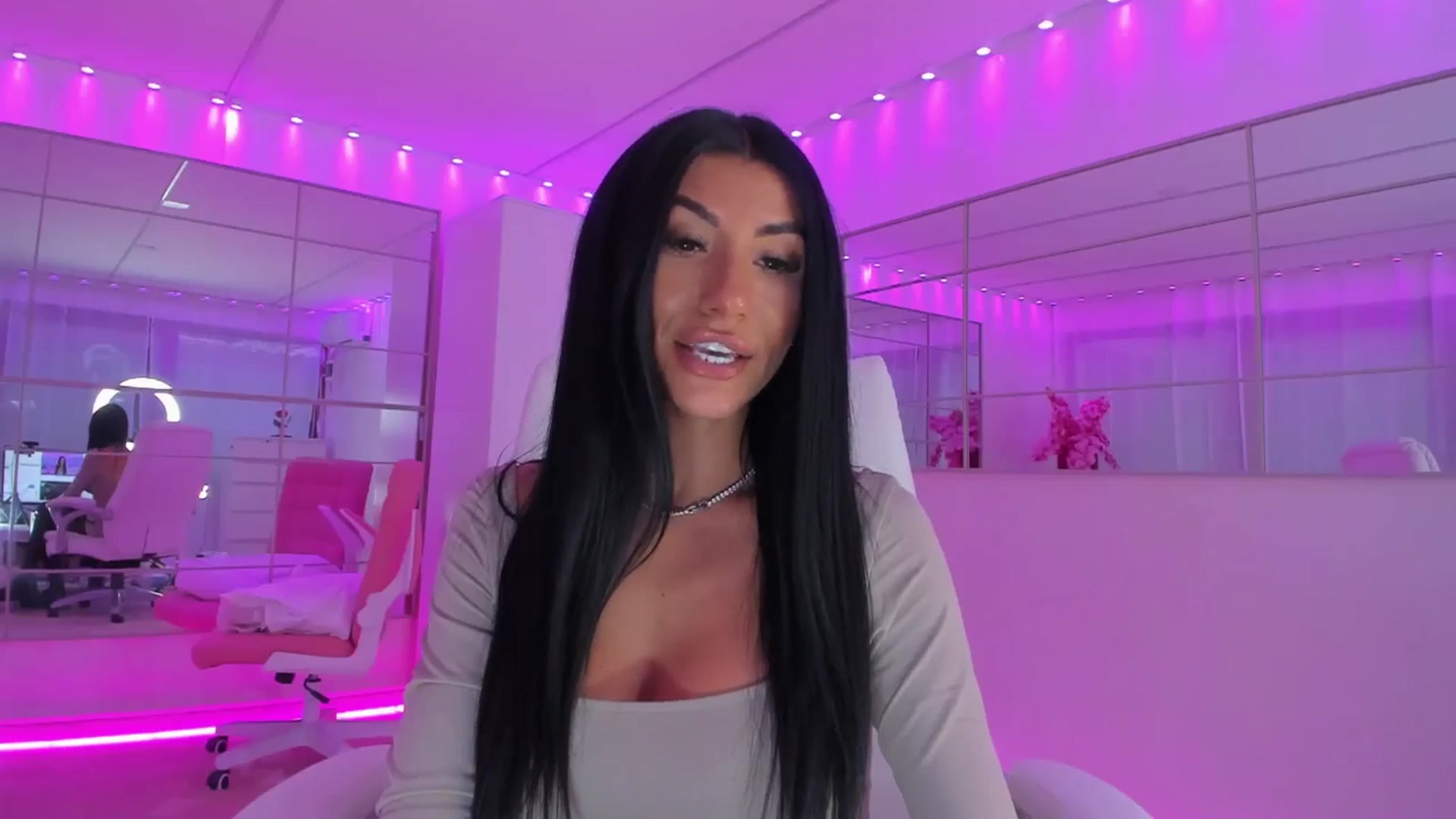 Gallery image thumbnail from Miss_diamond_'s myfreecams stream on, 04/09/2026, 13:25 image 20 of 20