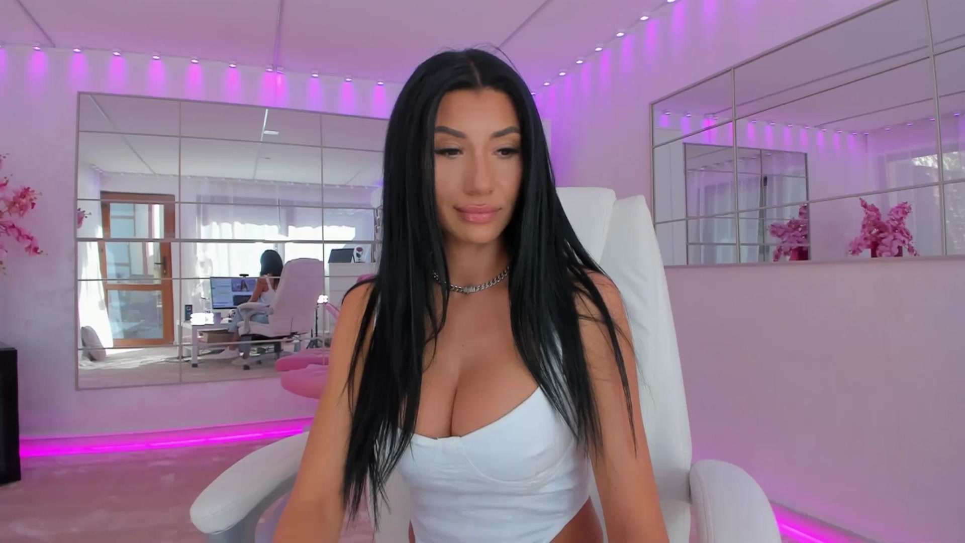 Gallery image thumbnail from Miss_diamond_'s myfreecams stream on, 04/16/2026, 08:14 image 7 of 20