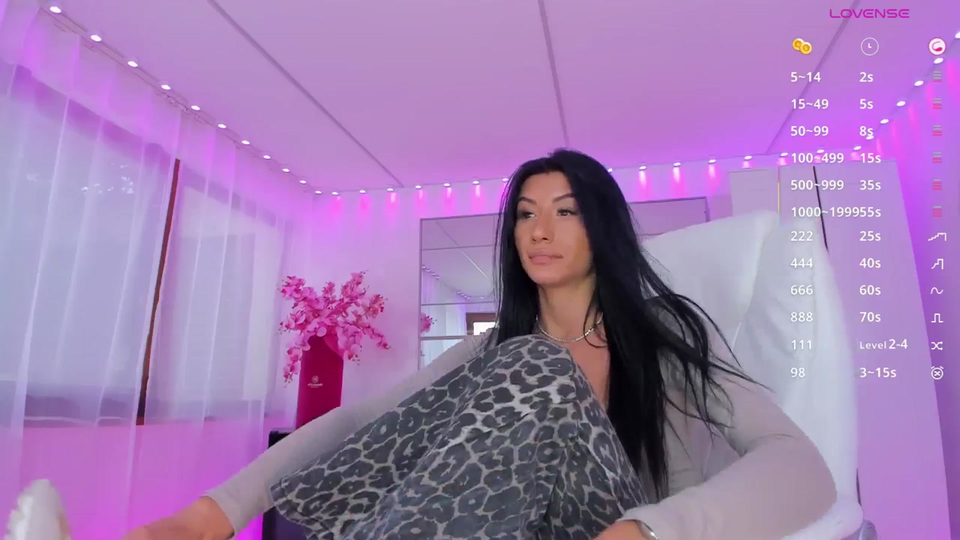Gallery image thumbnail from Miss_diamond_'s myfreecams stream on, 04/19/2026, 14:13 image 14 of 20