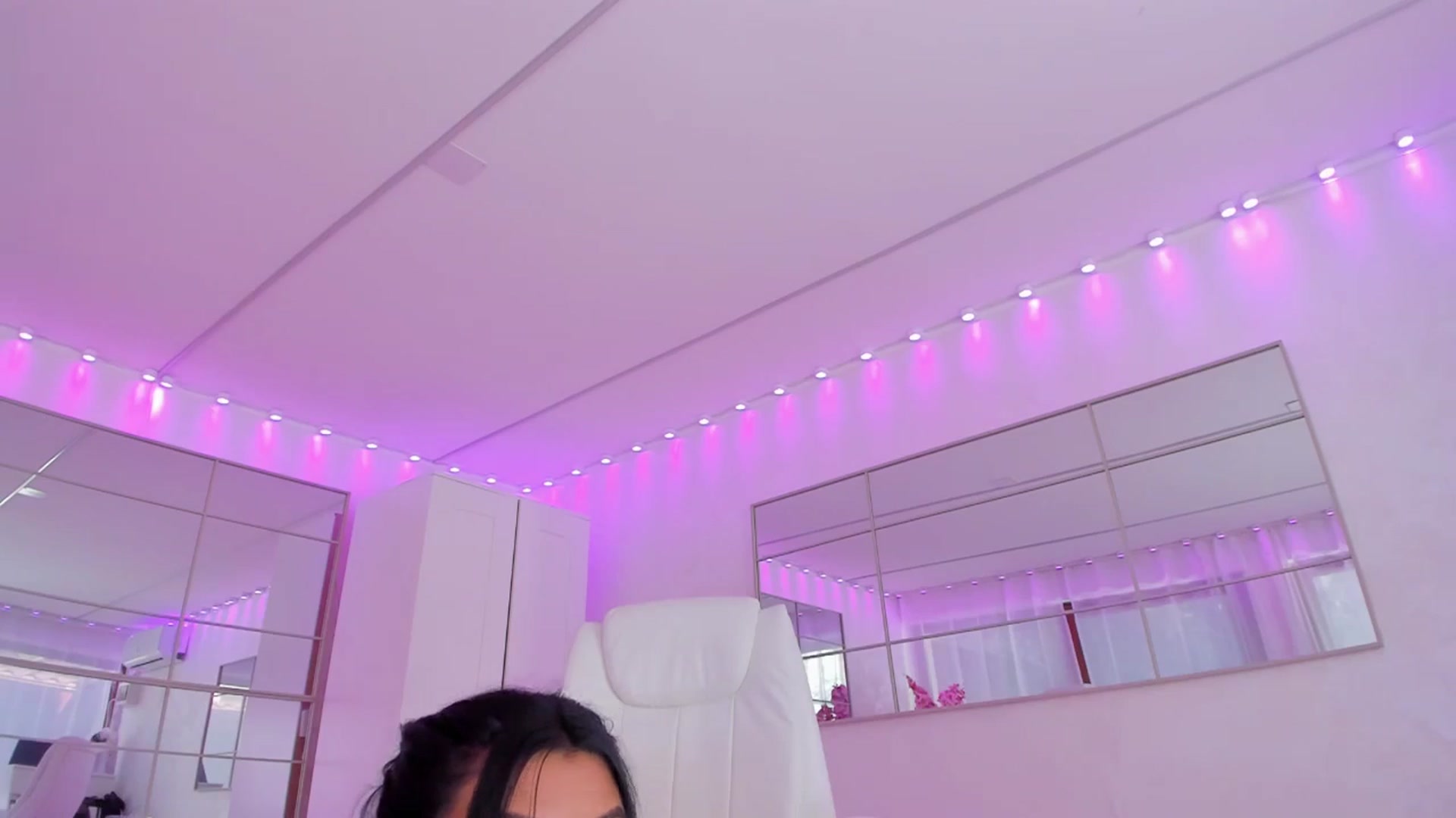 Gallery image thumbnail from Miss_diamond_'s myfreecams stream on, 04/25/2026, 12:29 image 20 of 20