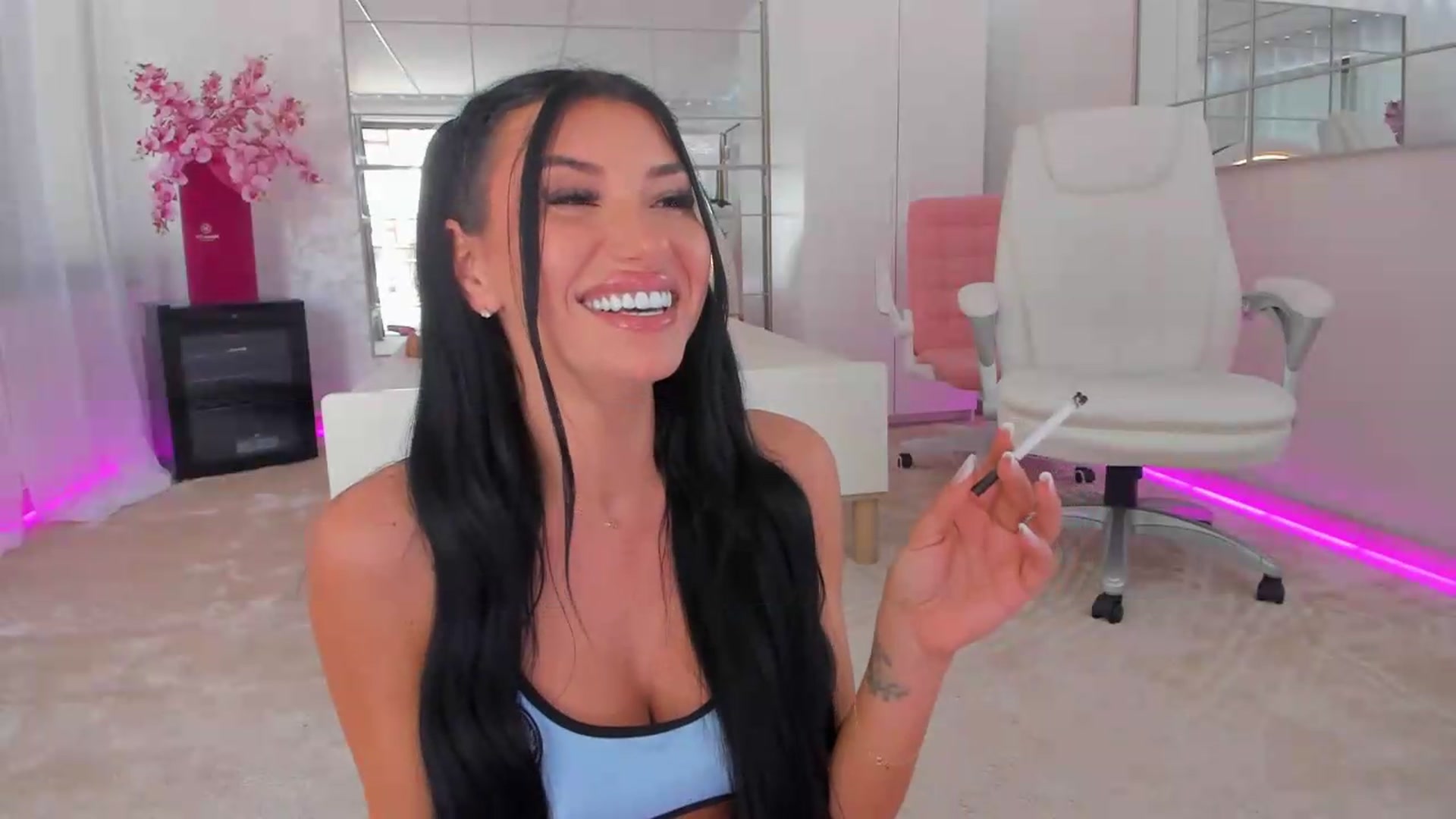 Gallery image thumbnail from Miss_diamond_'s myfreecams stream on, 06/10/2026, 12:09 image 3 of 20