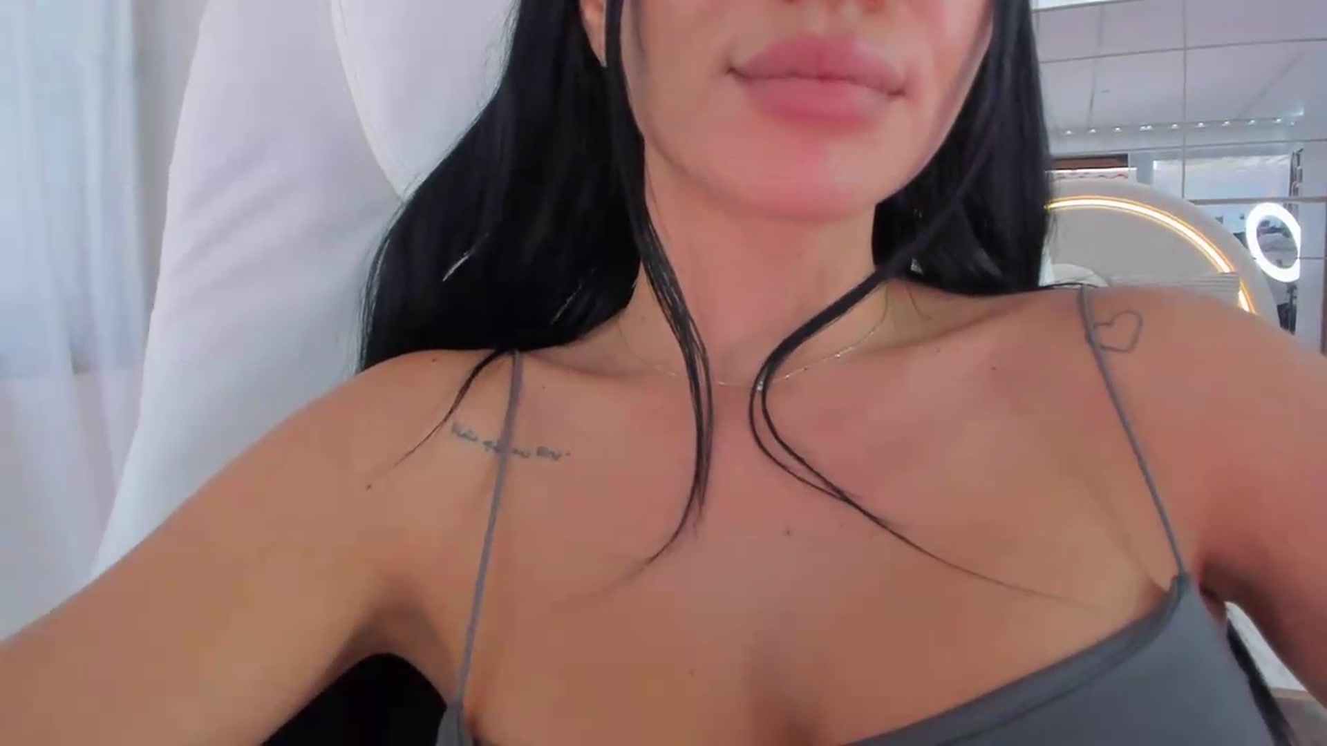 Gallery image thumbnail from Miss_diamond_'s myfreecams stream on, 06/10/2026, 13:47 image 7 of 20
