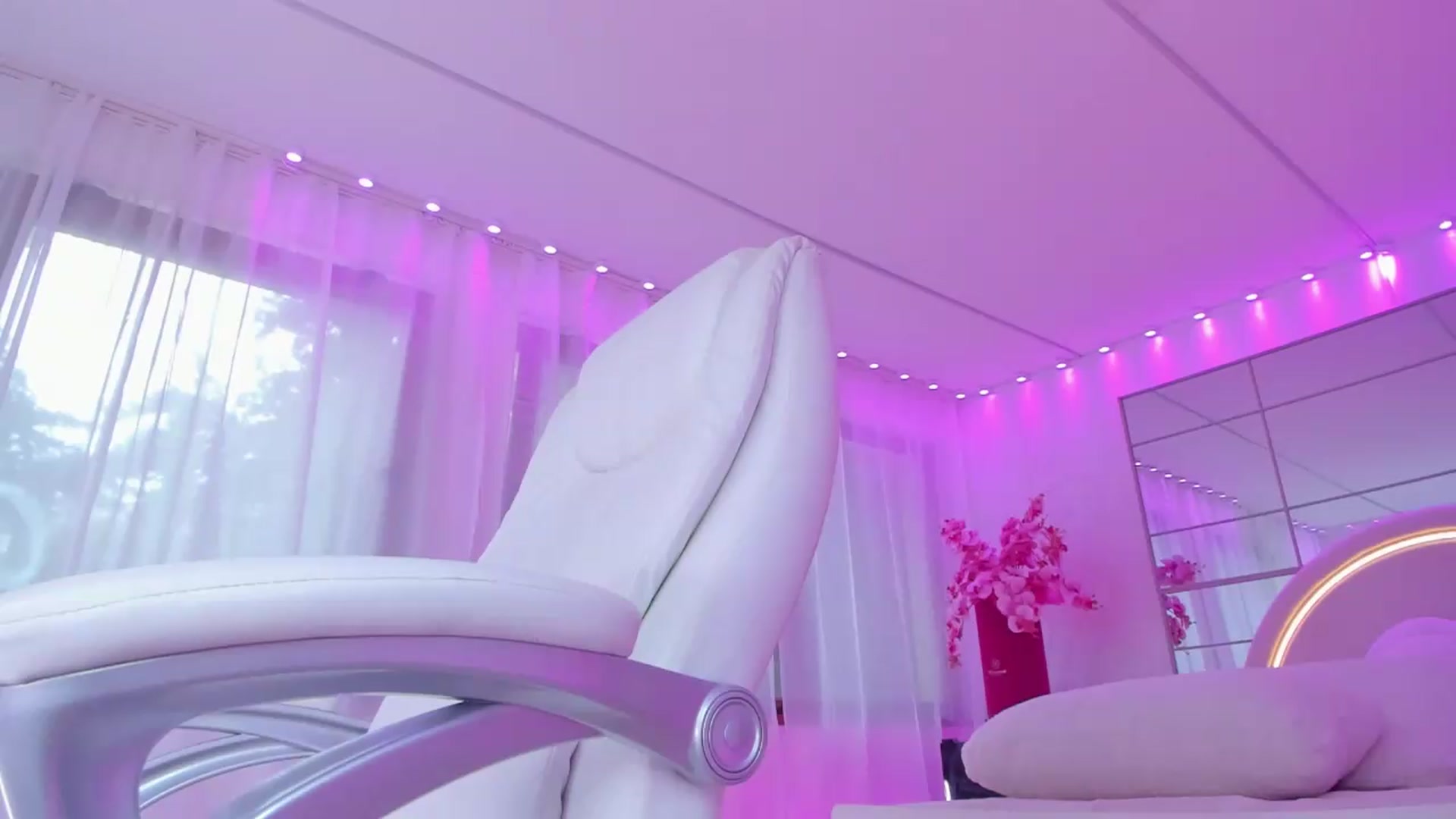 Gallery image thumbnail from Miss_diamond_'s myfreecams stream on, 06/12/2026, 09:22 image 11 of 20