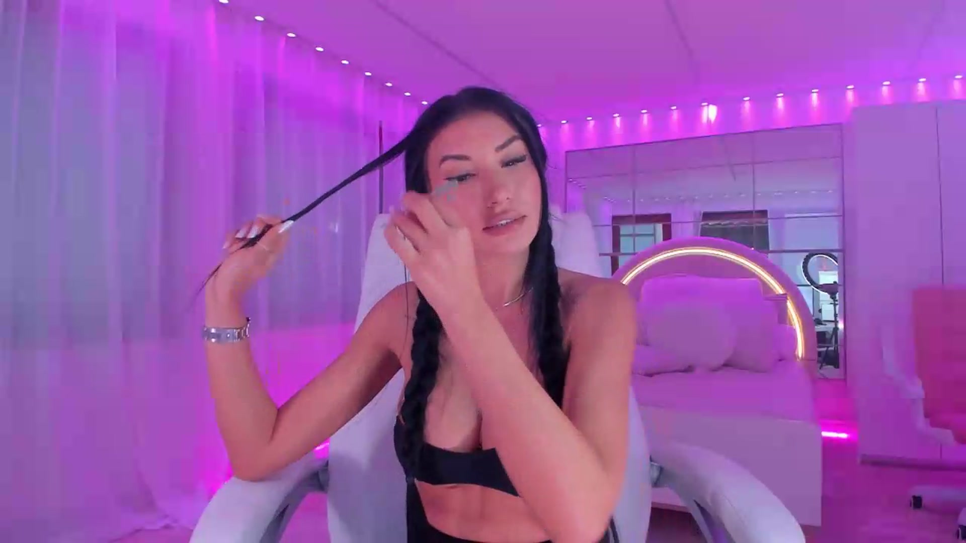 Gallery image thumbnail from Miss_diamond_'s myfreecams stream on, 06/12/2026, 13:27 image 17 of 20