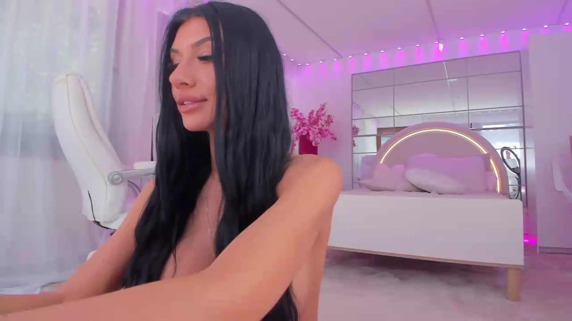 Gallery image thumbnail from Miss_diamond_'s myfreecams stream on, 06/13/2026, 10:11 image 8 of 20