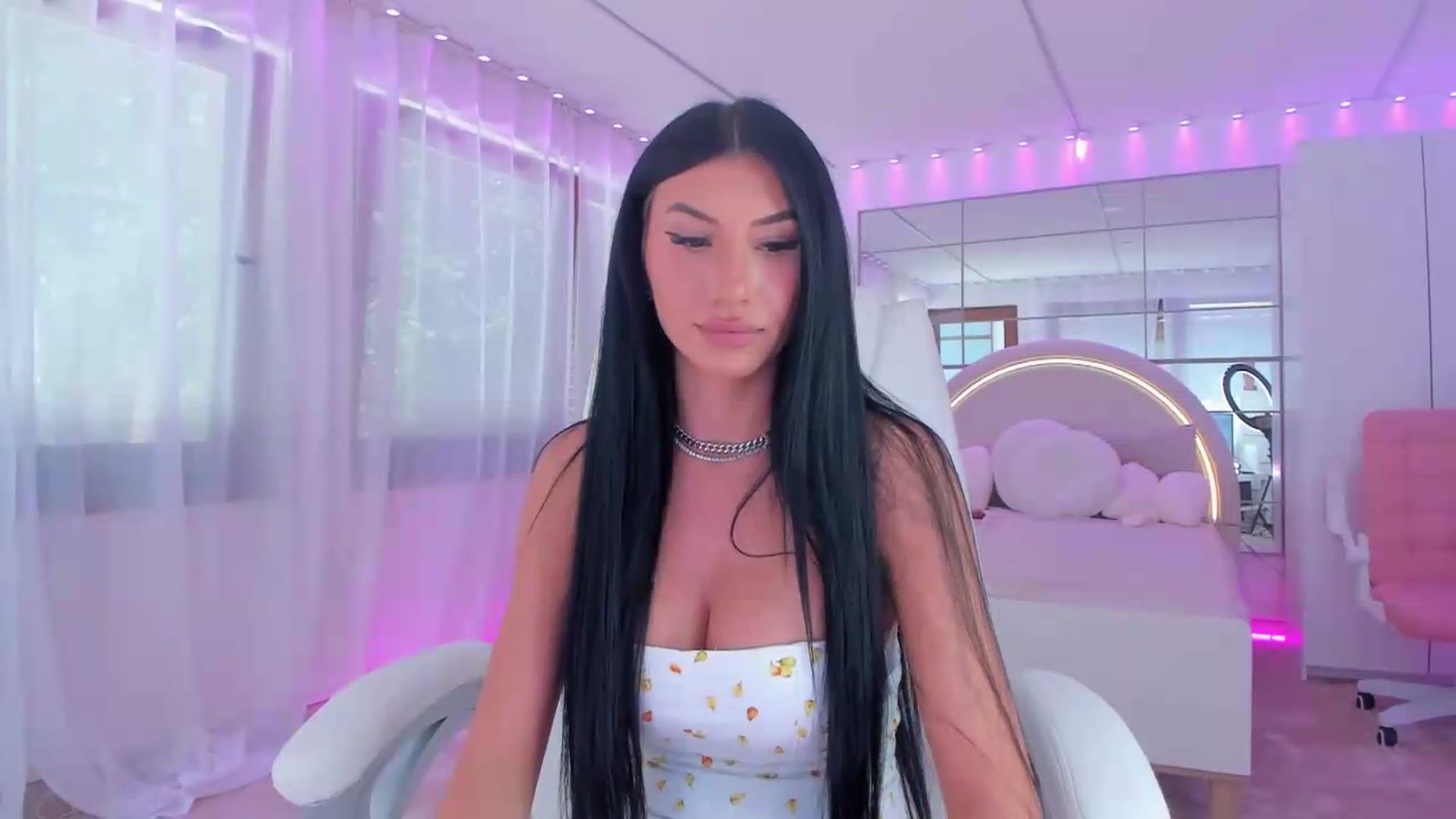 Gallery image thumbnail from Miss_diamond_'s myfreecams stream on, 06/14/2026, 08:17 image 19 of 20