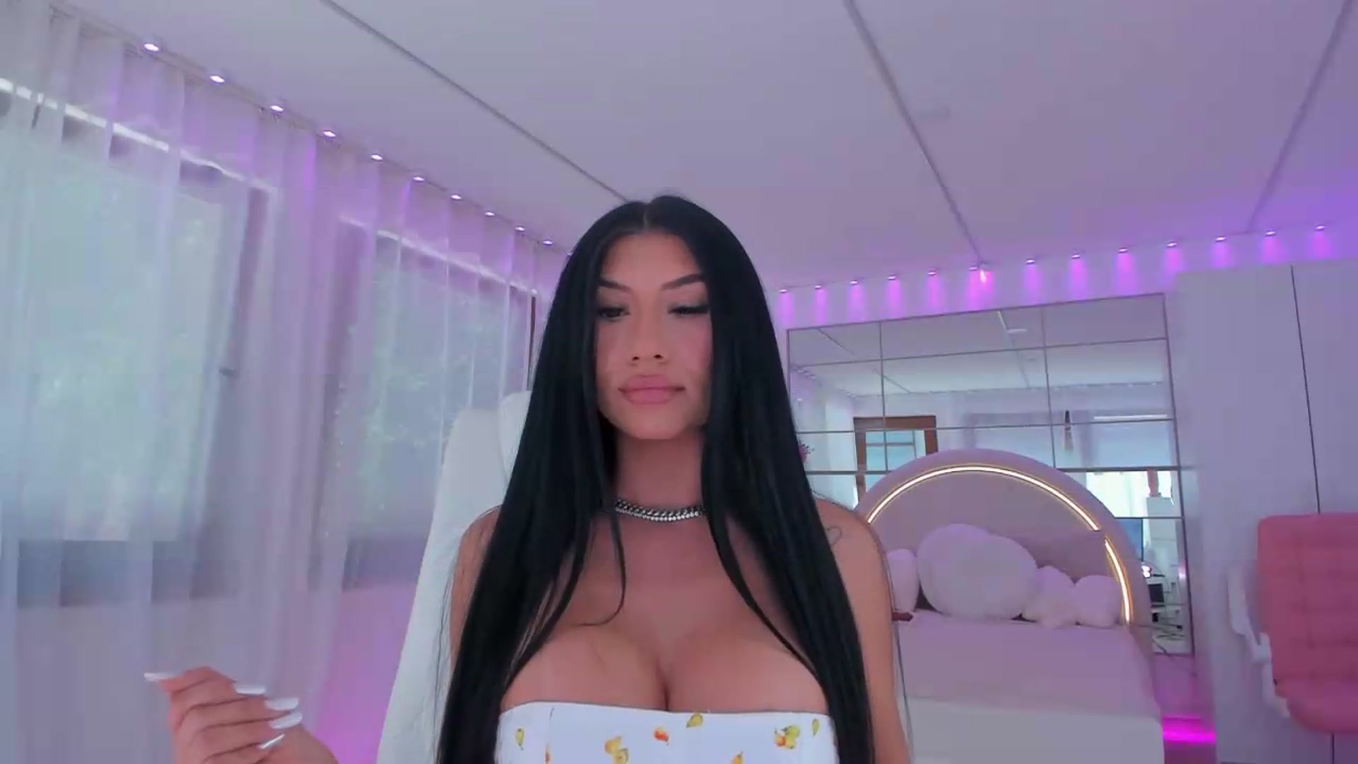 Gallery image thumbnail from Miss_diamond_'s myfreecams stream on, 06/14/2026, 08:17 image 4 of 20