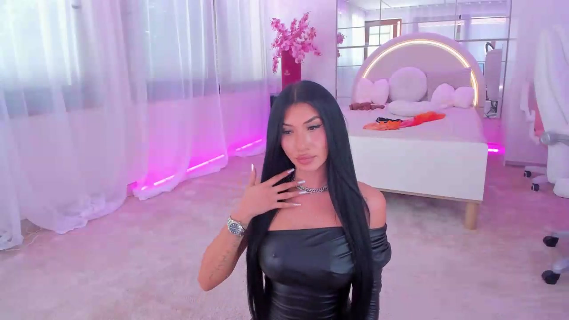 Gallery image thumbnail from Miss_diamond_'s myfreecams stream on, 06/14/2026, 13:07 image 11 of 20