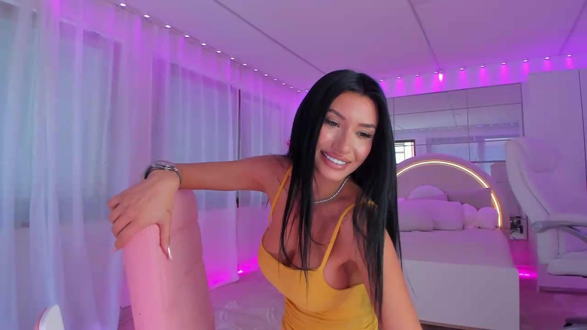 Gallery image thumbnail from Miss_diamond_'s myfreecams stream on, 06/20/2026, 11:42 image 19 of 20