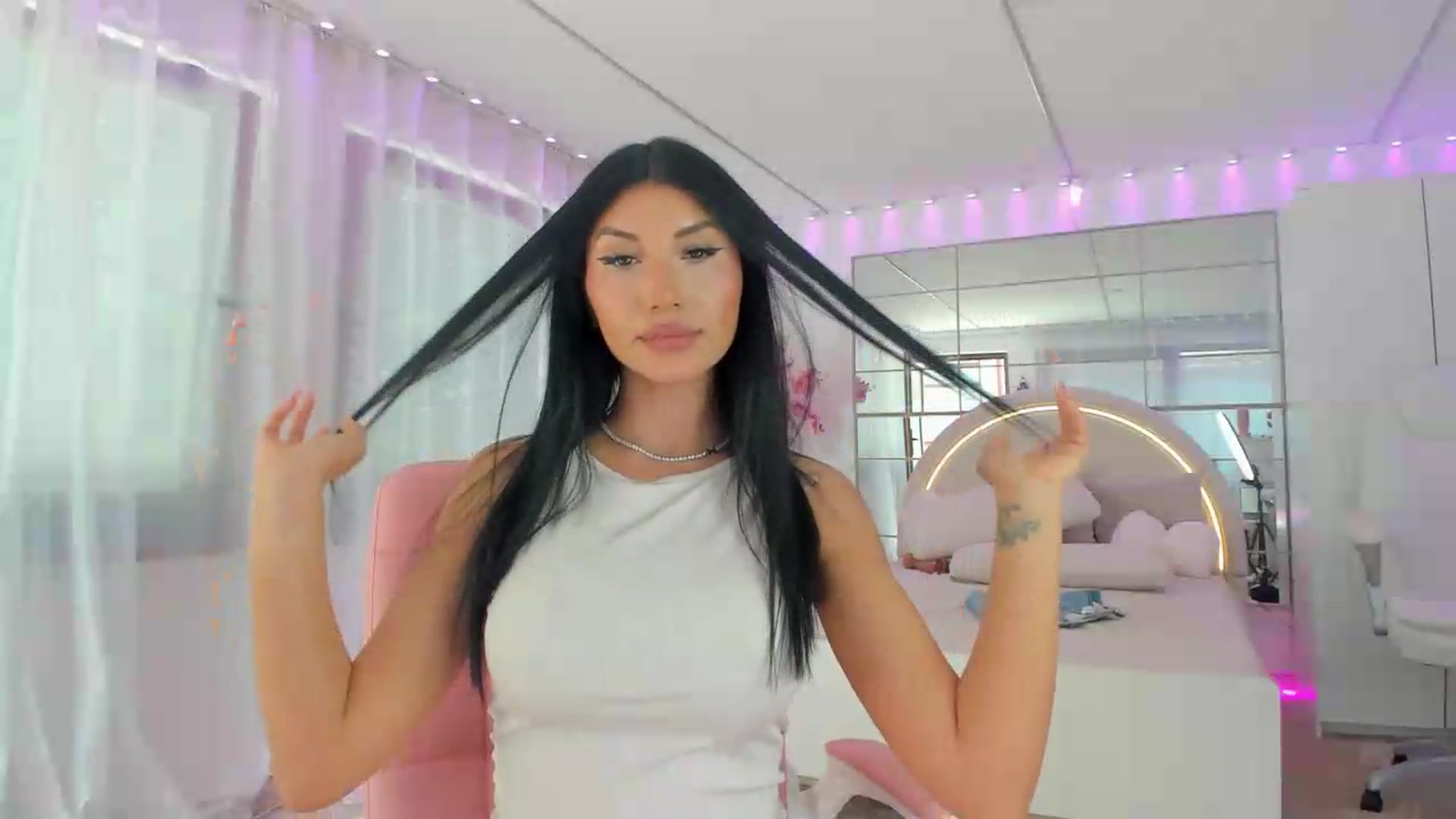 Gallery image thumbnail from Miss_diamond_'s myfreecams stream on, 06/21/2026, 09:33 image 10 of 20