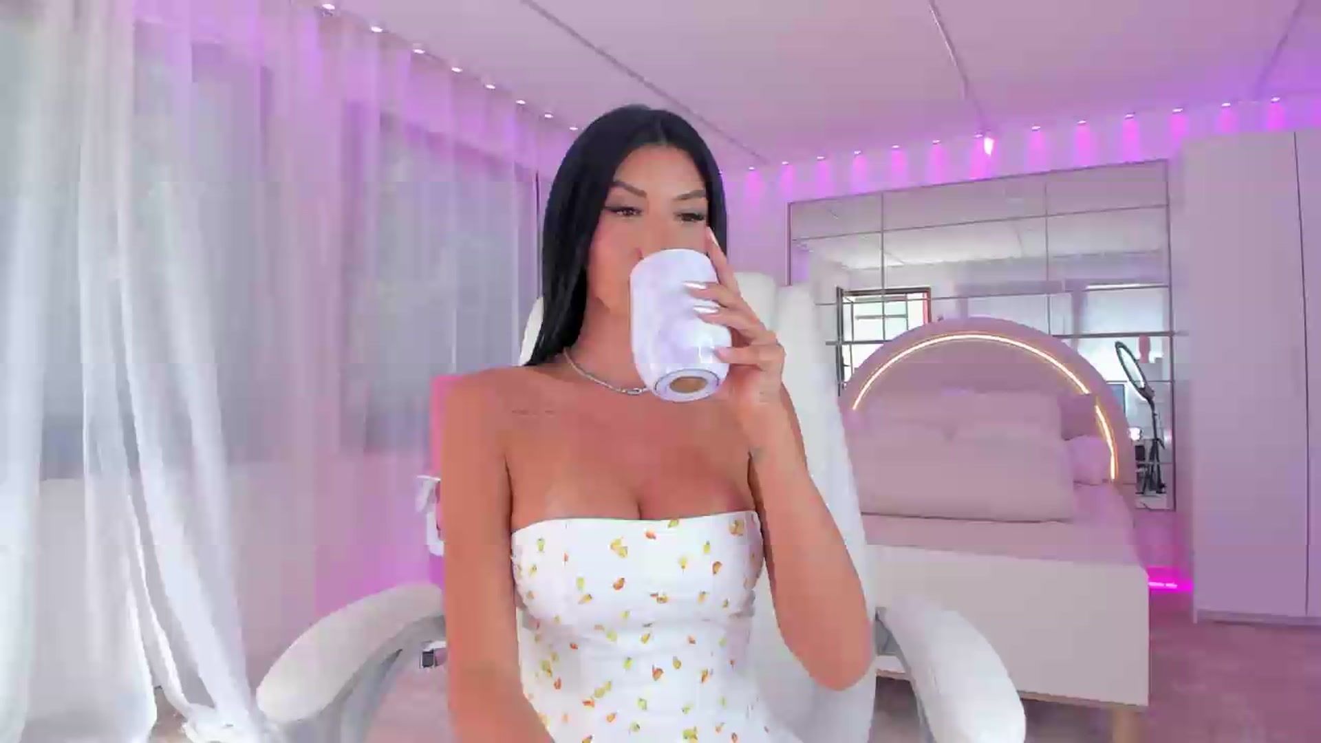 Gallery image thumbnail from Miss_diamond_'s myfreecams stream on, 07/01/2026, 08:44 image 13 of 20