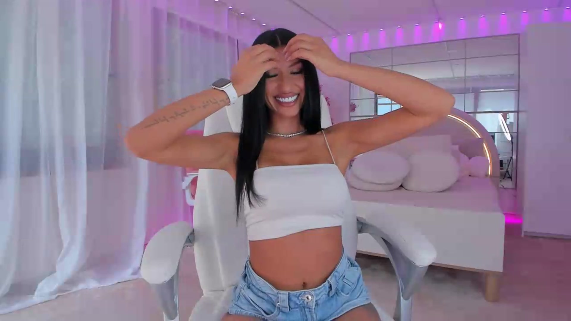 Gallery image thumbnail from Miss_diamond_'s myfreecams stream on, 07/02/2026, 08:25 image 8 of 20