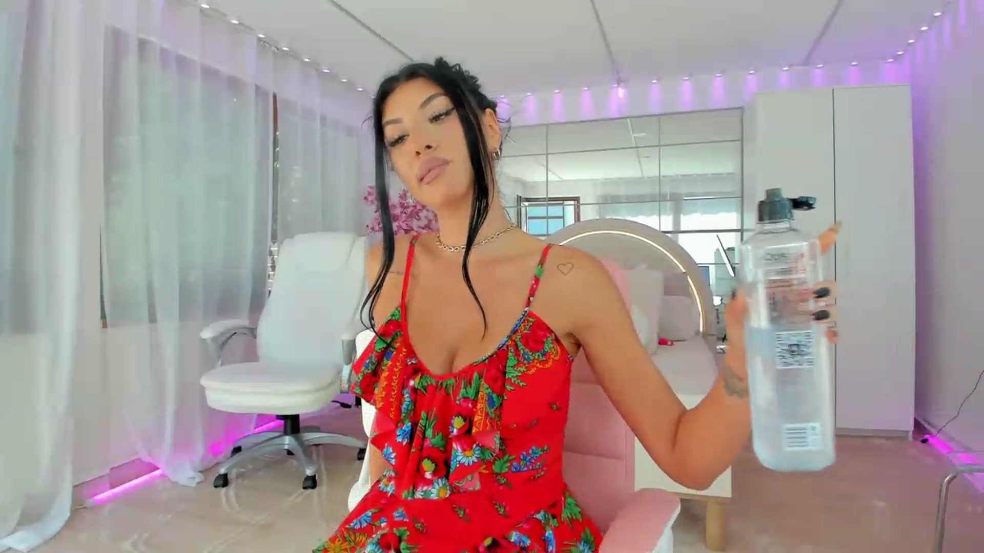 Gallery image thumbnail from Miss_diamond_'s myfreecams stream on, 07/11/2026, 07:04 image 3 of 20