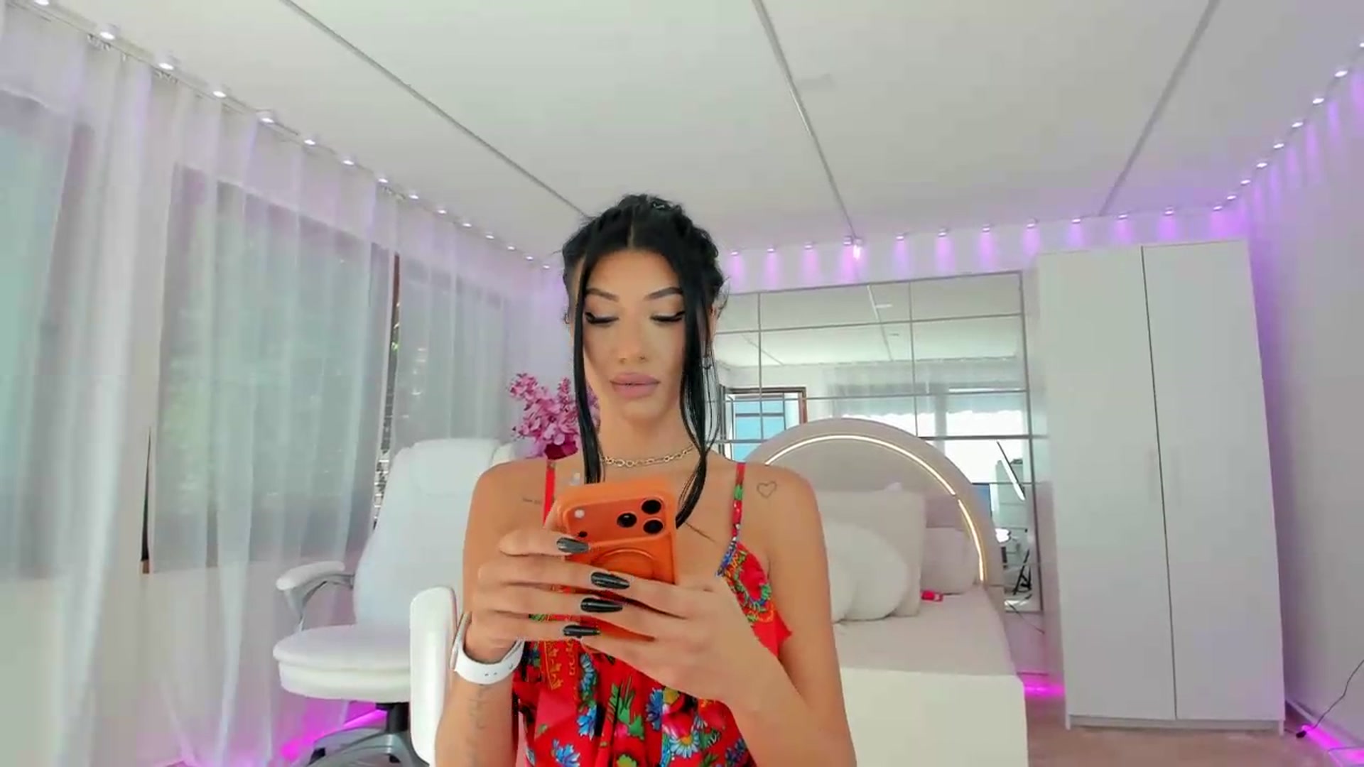 Gallery image thumbnail from Miss_diamond_'s myfreecams stream on, 07/11/2026, 07:04 image 2 of 20