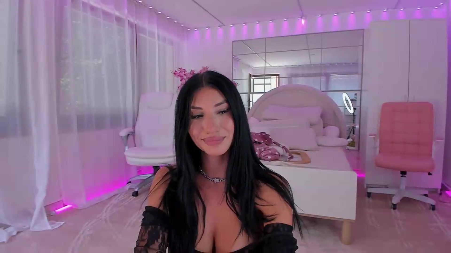 Gallery image thumbnail from Miss_diamond_'s myfreecams stream on, 07/18/2026, 11:23 image 7 of 20
