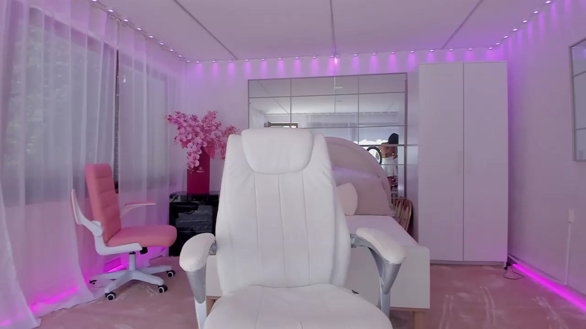 Gallery image thumbnail from Miss_diamond_'s myfreecams stream on, 07/31/2026, 09:20 image 5 of 20