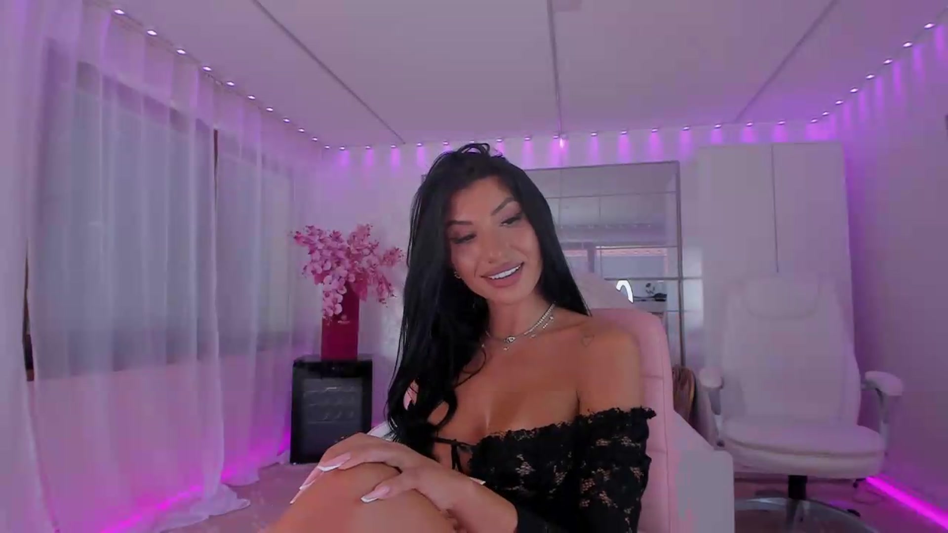 Gallery image thumbnail from Miss_diamond_'s myfreecams stream on, 07/31/2026, 12:26 image 15 of 20