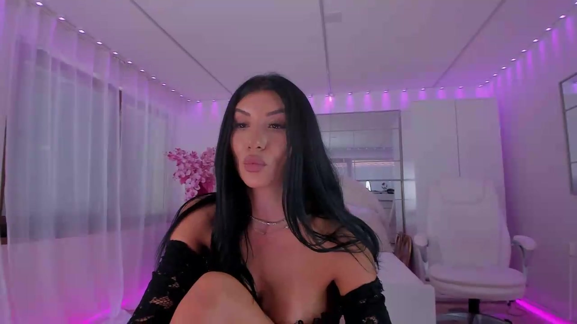 Gallery image thumbnail from Miss_diamond_'s myfreecams stream on, 07/31/2026, 12:26 image 2 of 20