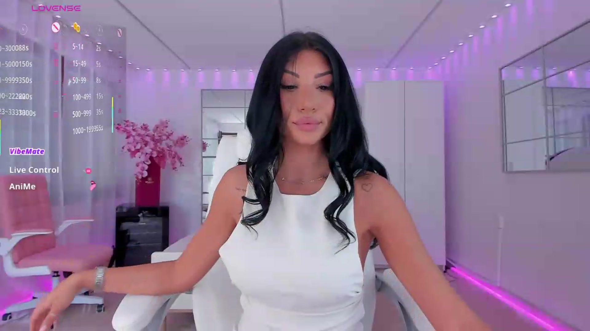 Gallery image thumbnail from Miss_diamond_'s myfreecams stream on, 08/05/2026, 10:00 image 2 of 20
