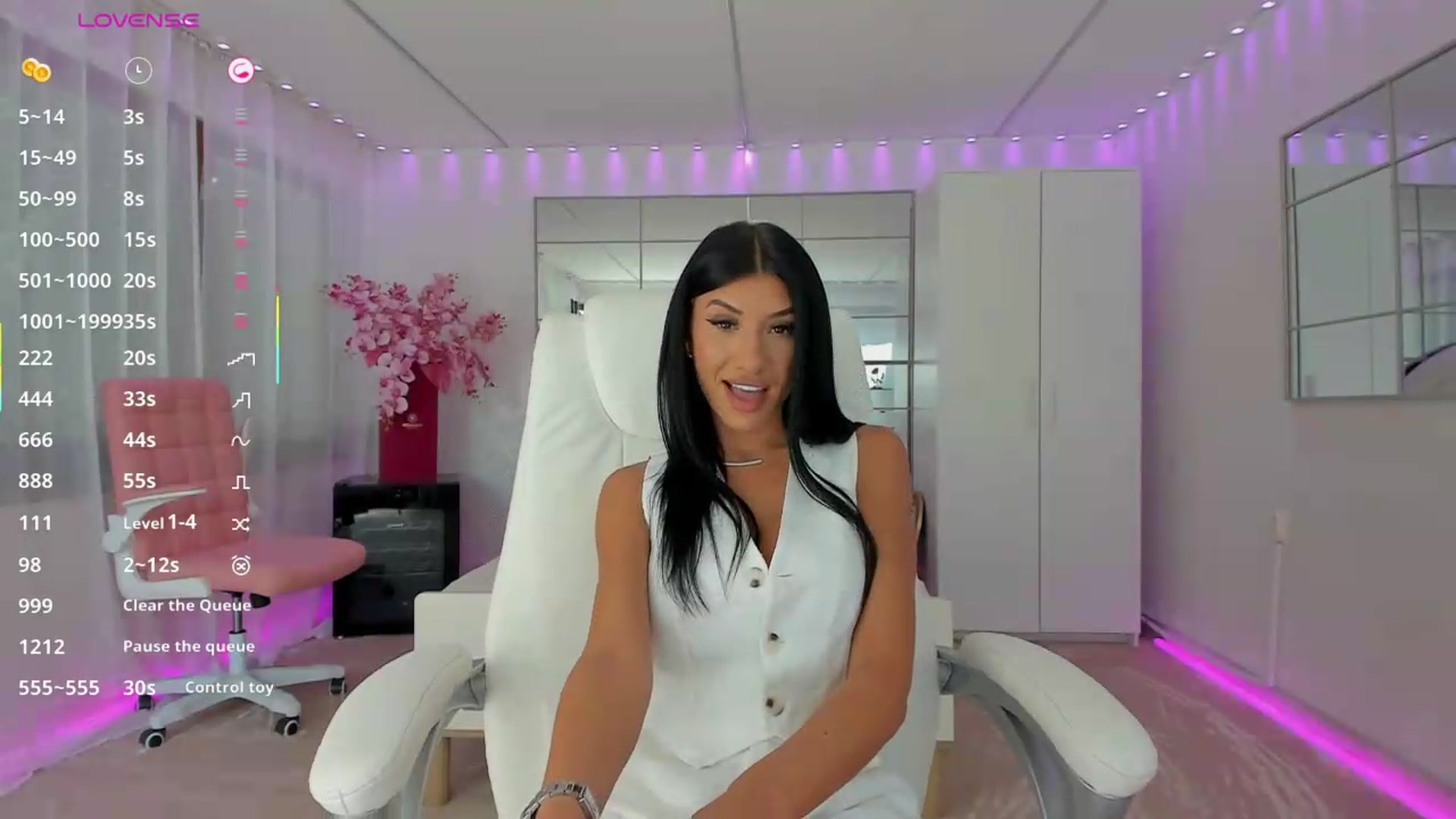 Gallery image thumbnail from Miss_diamond_'s myfreecams stream on, 08/10/2026, 08:01 image 9 of 20