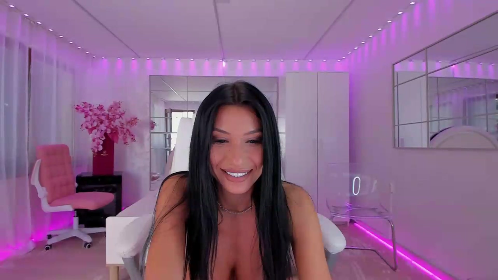 Gallery image thumbnail from Miss_diamond_'s myfreecams stream on, 08/18/2026, 13:47 image 14 of 20