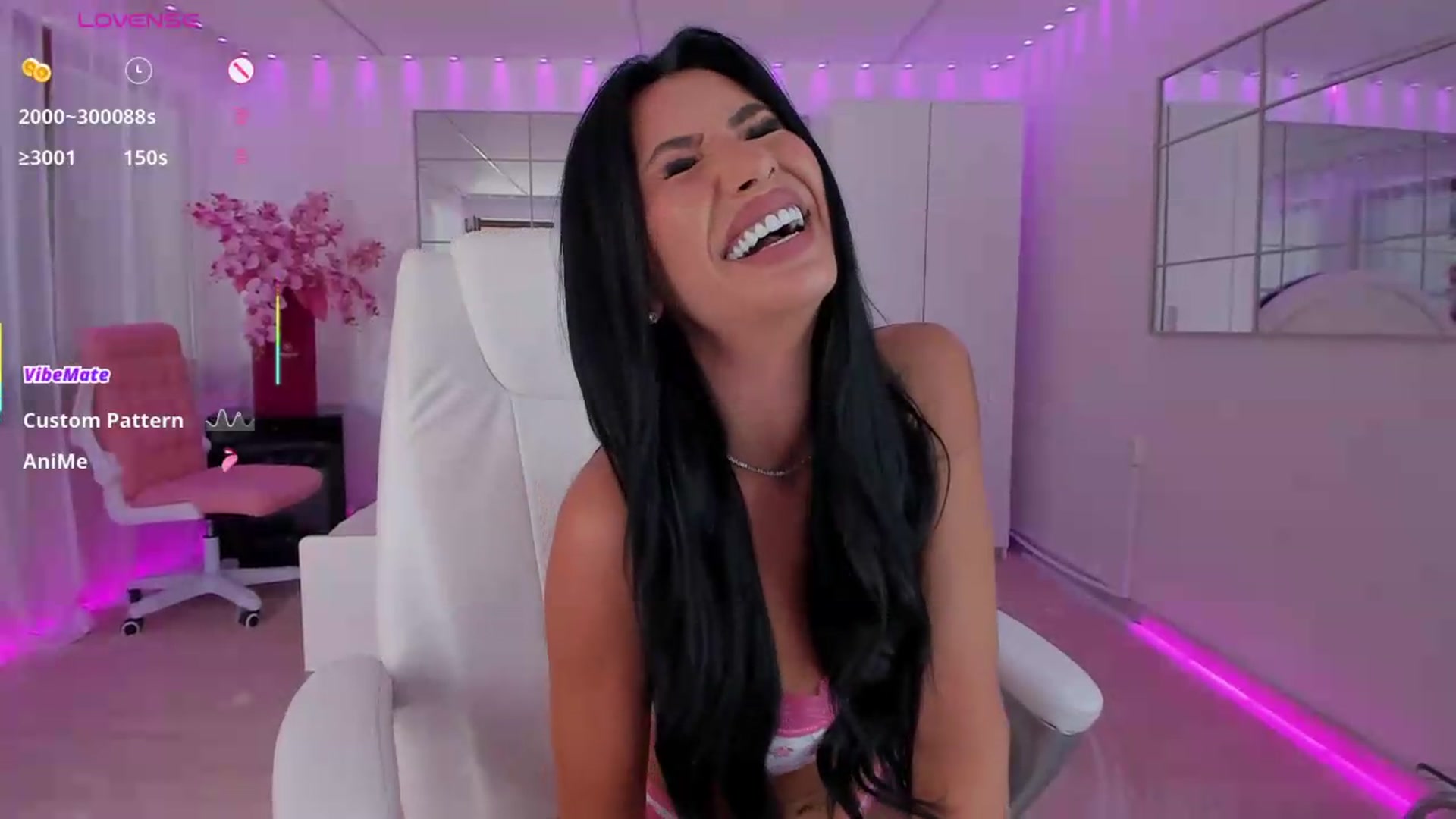 Gallery image thumbnail from Miss_diamond_'s myfreecams stream on, 08/20/2026, 12:52 image 12 of 20