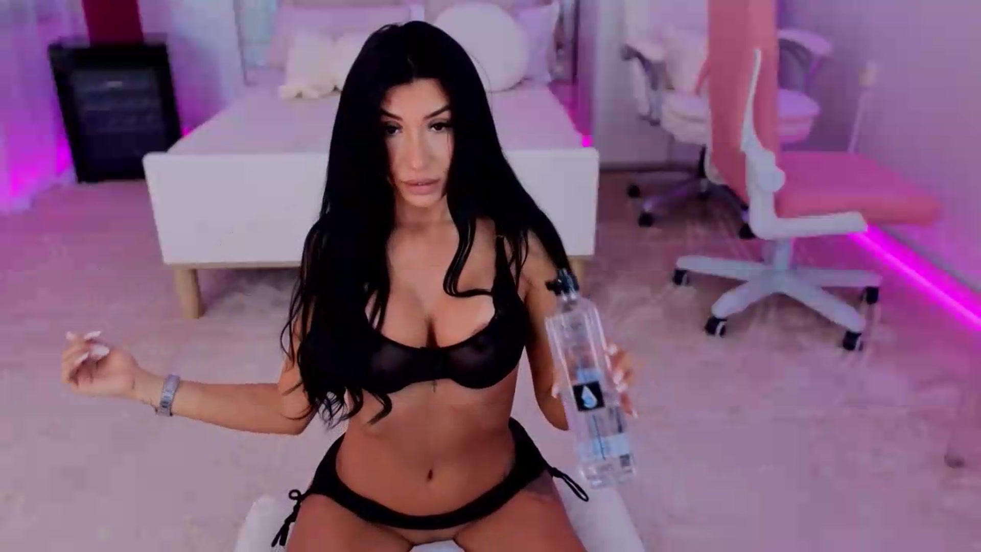 Gallery image thumbnail from Miss_diamond_'s myfreecams stream on, 08/23/2026, 10:56 image 8 of 20