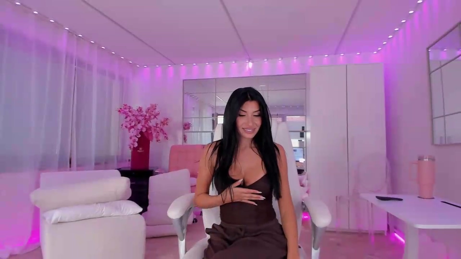 Gallery image thumbnail from Miss_diamond_'s myfreecams stream on, 09/11/2026, 12:42 image 20 of 20