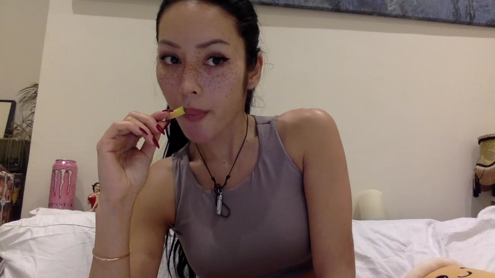 Gallery image thumbnail from Miss_emiko's myfreecams stream on, 11/26/2024, 19:38 image 11 of 20
