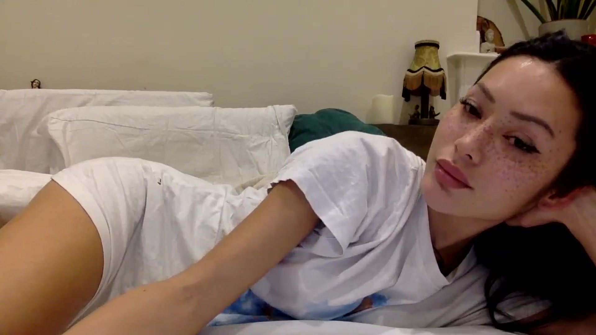 Gallery image thumbnail from Miss_emiko's myfreecams stream on, 11/28/2024, 02:01 image 12 of 20