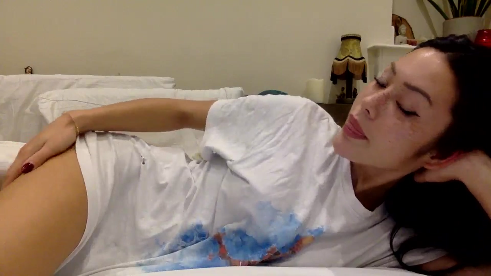 Gallery image thumbnail from Miss_emiko's myfreecams stream on, 11/28/2024, 02:01 image 14 of 20