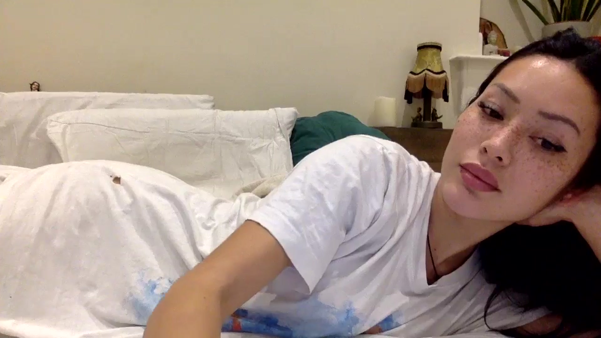 Gallery image thumbnail from Miss_emiko's myfreecams stream on, 11/28/2024, 02:01 image 20 of 20