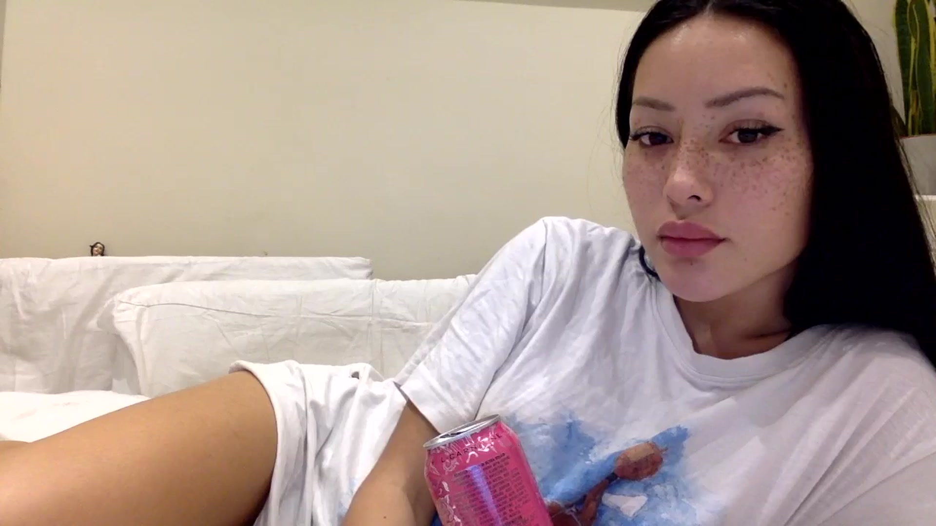 Gallery image thumbnail from Miss_emiko's myfreecams stream on, 11/28/2024, 02:01 image 2 of 20
