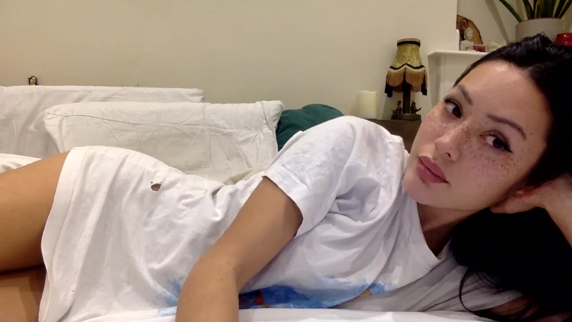 Gallery image thumbnail from Miss_emiko's myfreecams stream on, 11/28/2024, 02:01 image 19 of 20