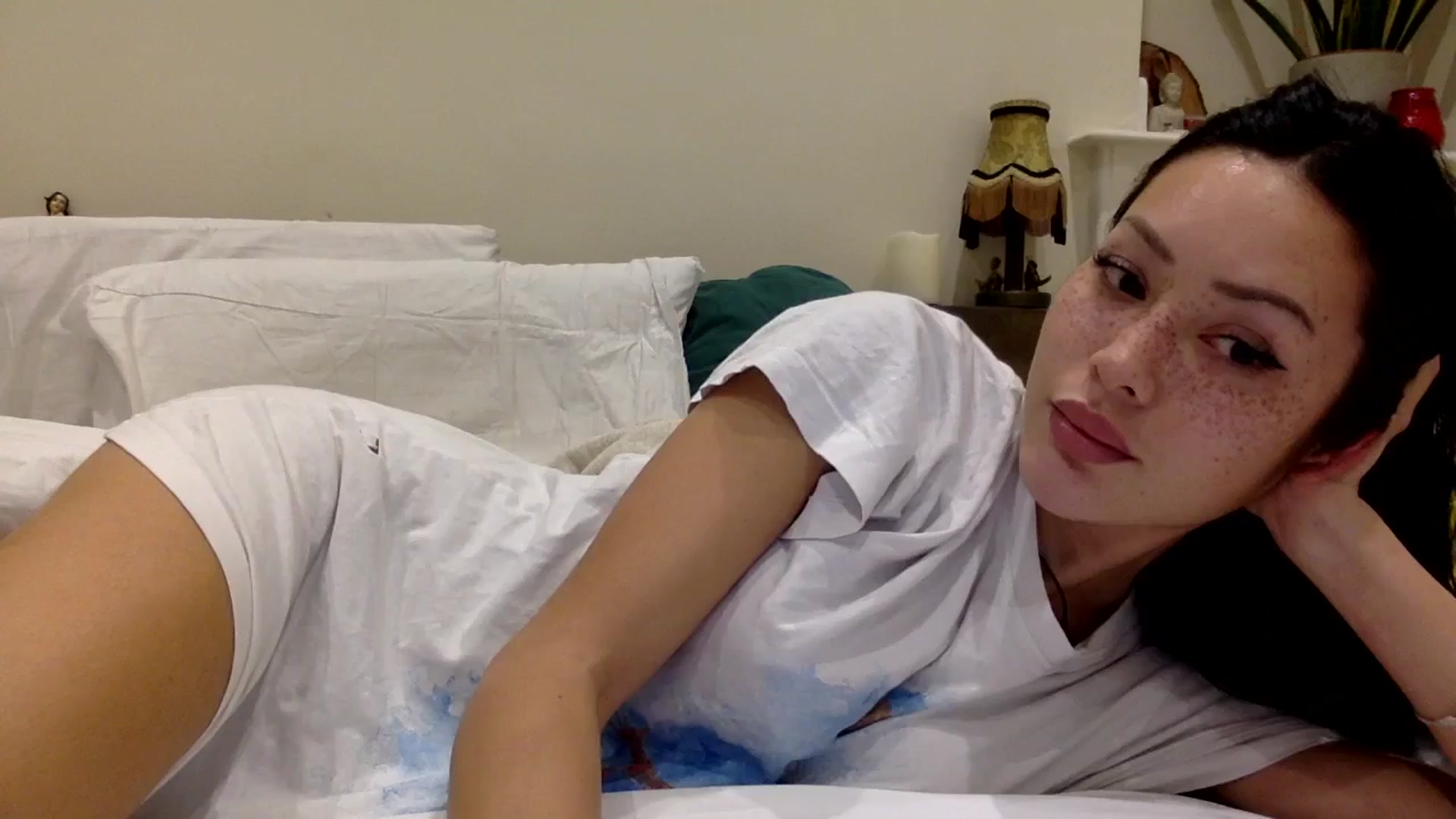 Gallery image thumbnail from Miss_emiko's myfreecams stream on, 11/28/2024, 02:01 image 11 of 20