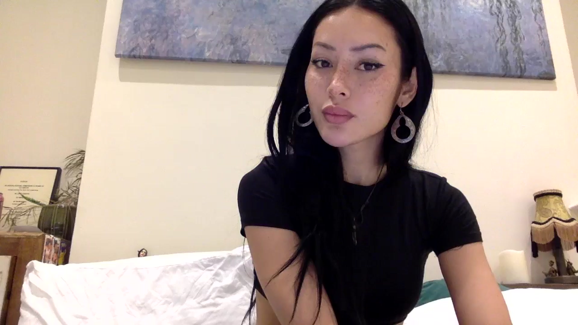 Gallery image thumbnail from Miss_emiko's myfreecams stream on, 11/28/2024, 19:02 image 15 of 20