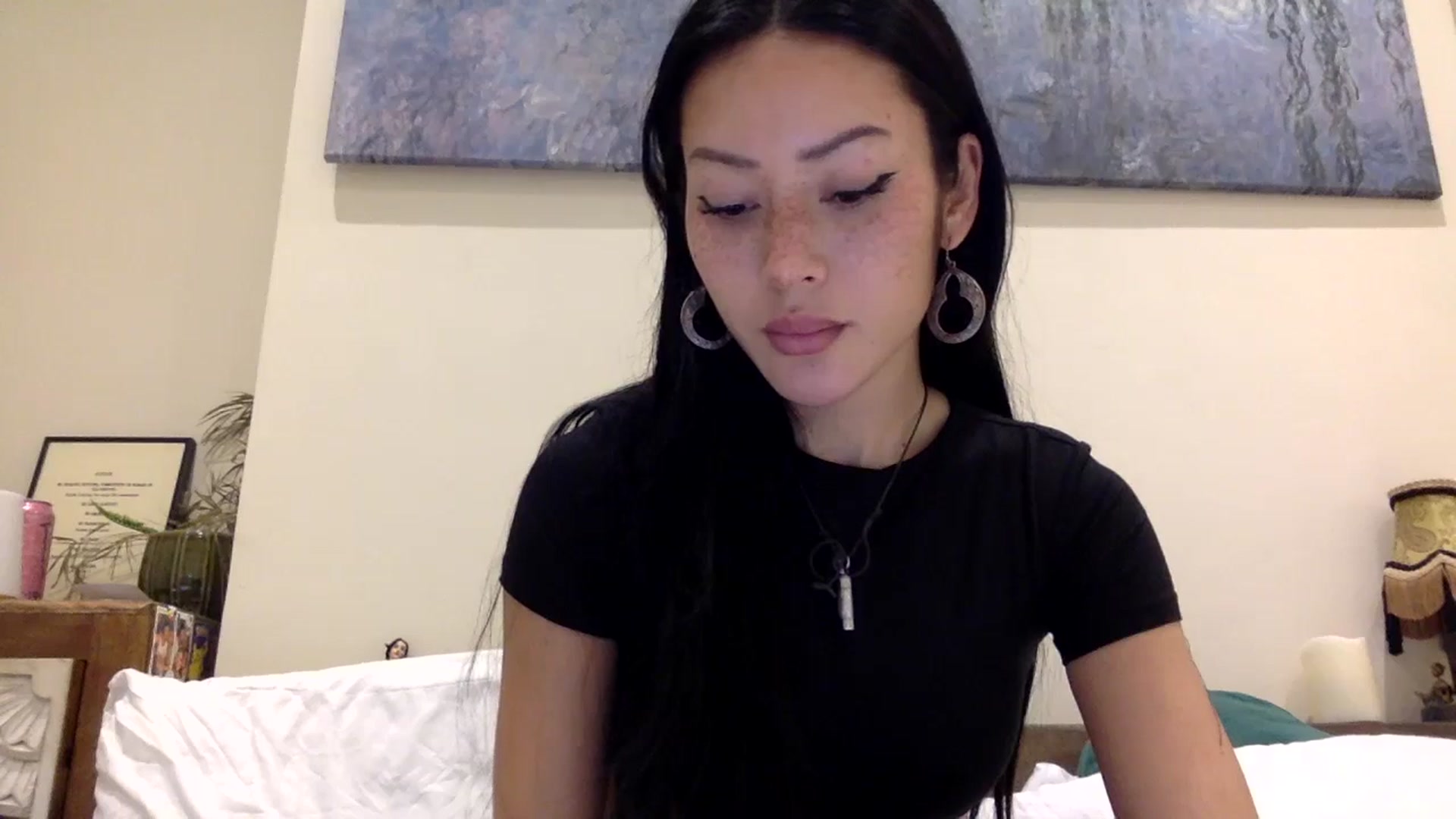 Gallery image thumbnail from Miss_emiko's myfreecams stream on, 11/28/2024, 19:02 image 4 of 20