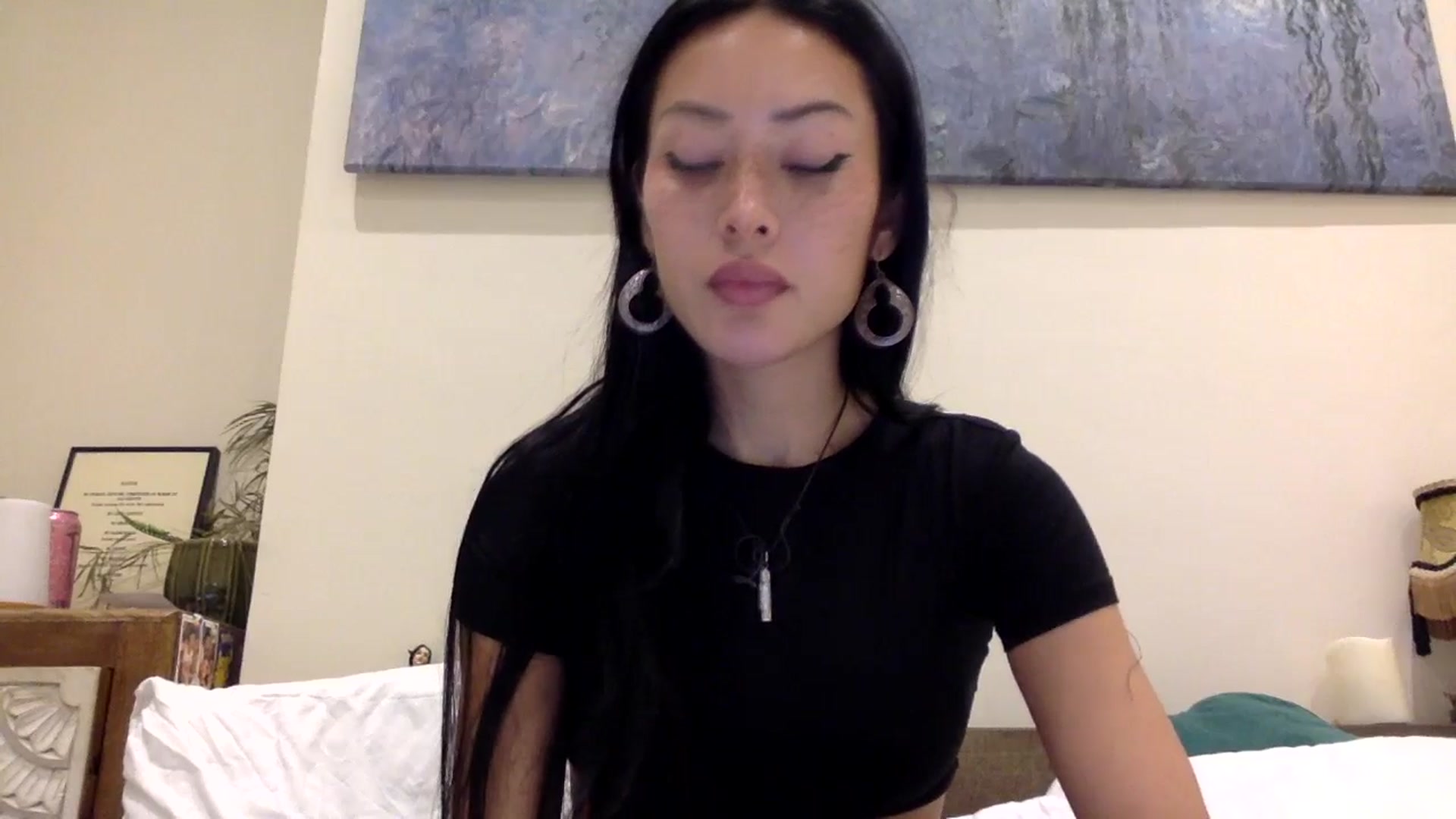 Gallery image thumbnail from Miss_emiko's myfreecams stream on, 11/28/2024, 19:02 image 2 of 20