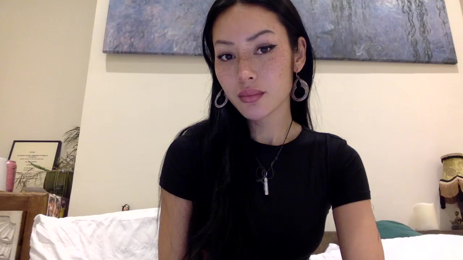 Gallery image thumbnail from Miss_emiko's myfreecams stream on, 11/28/2024, 19:02 image 3 of 20