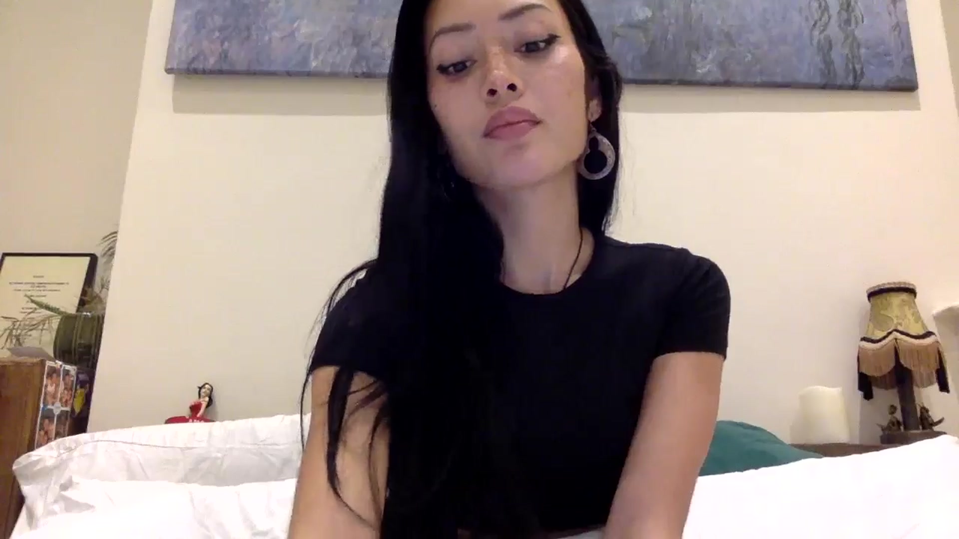 Gallery image thumbnail from Miss_emiko's myfreecams stream on, 11/28/2024, 20:20 image 11 of 20