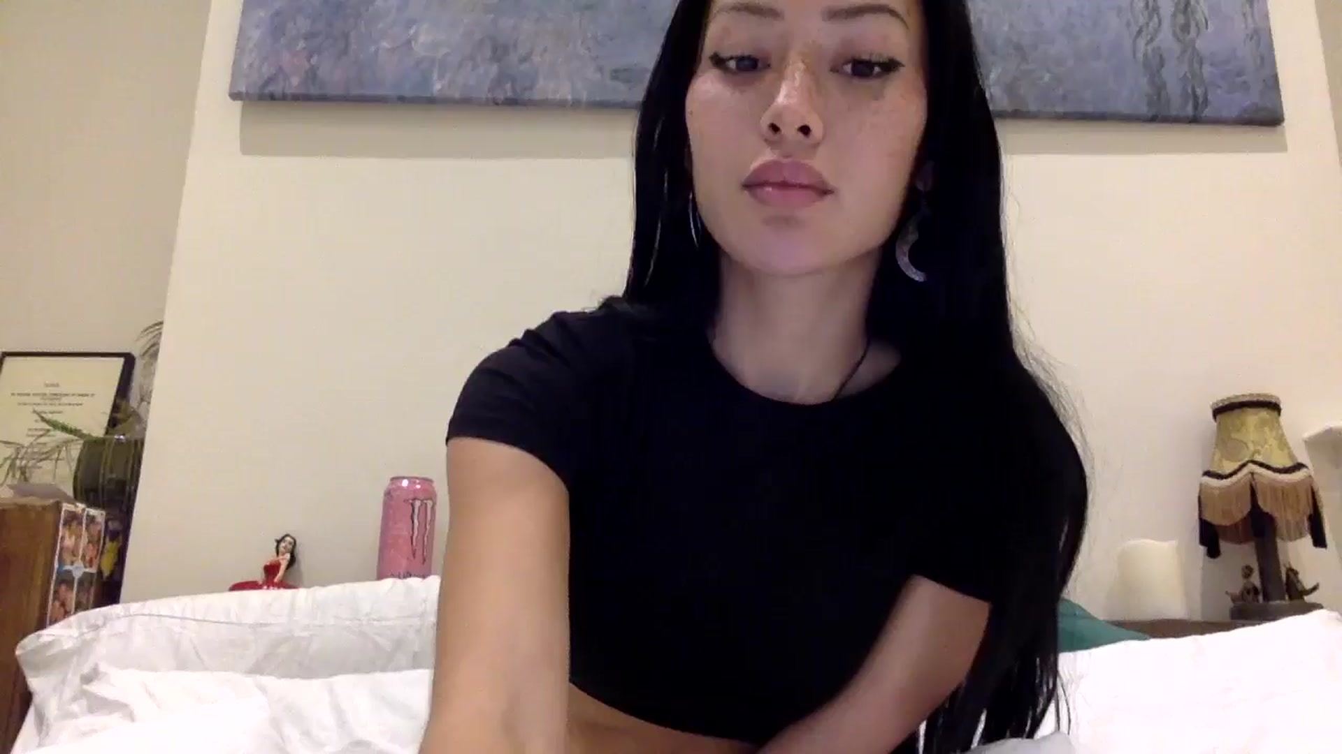 Gallery image thumbnail from Miss_emiko's myfreecams stream on, 11/28/2024, 20:20 image 18 of 20