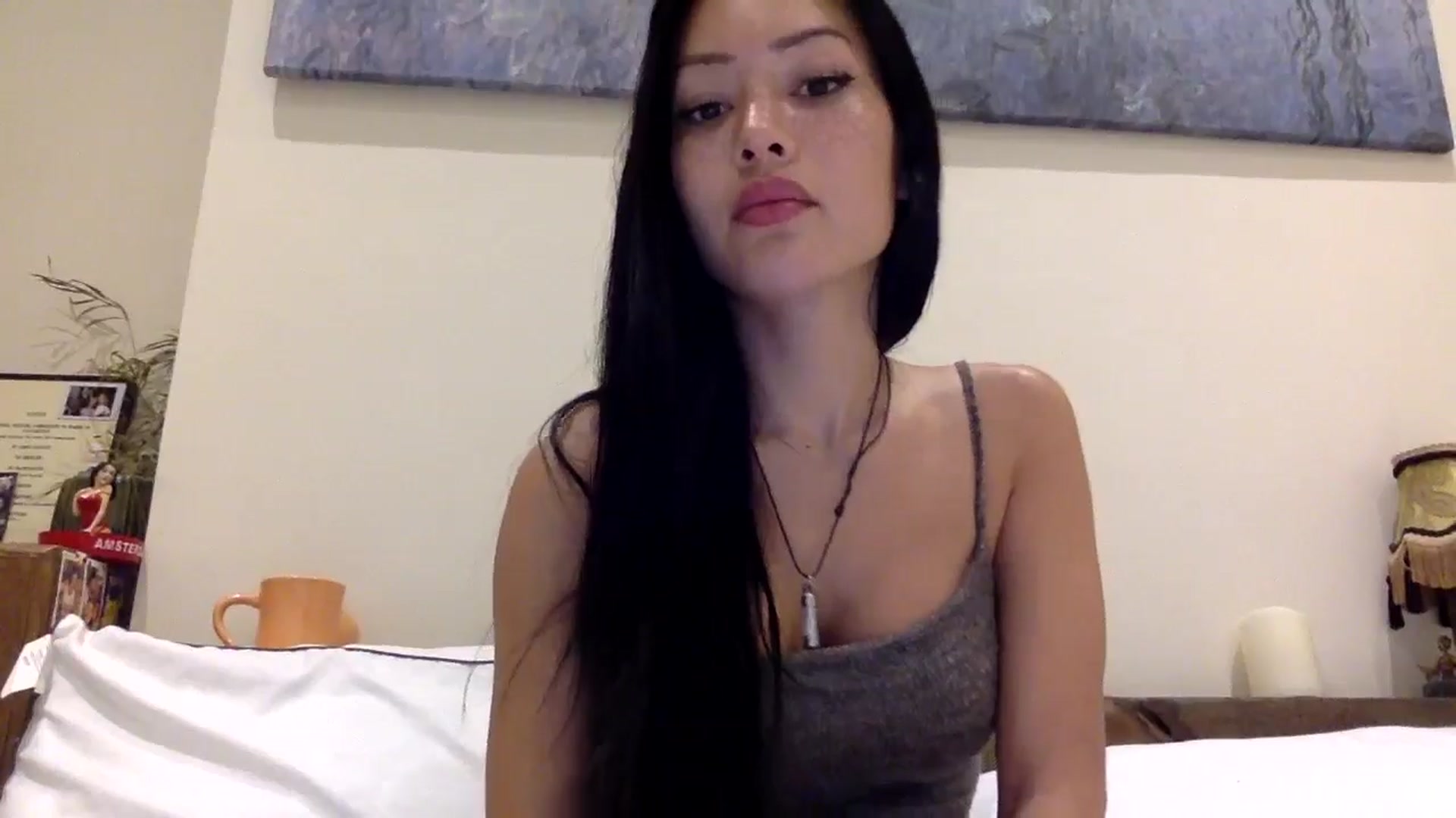 Gallery image thumbnail from Miss_emiko's myfreecams stream on, 12/12/2024, 19:46 image 17 of 20